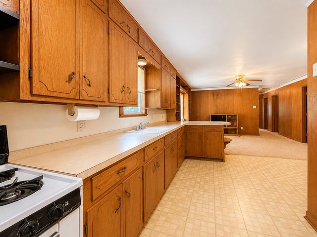 310 SW 7th Street, Kerens, TX 75144