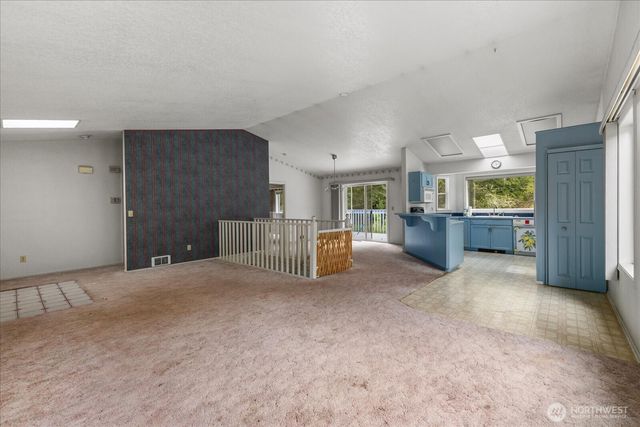 24317 115th Avenue NE, Arlington, WA 98223