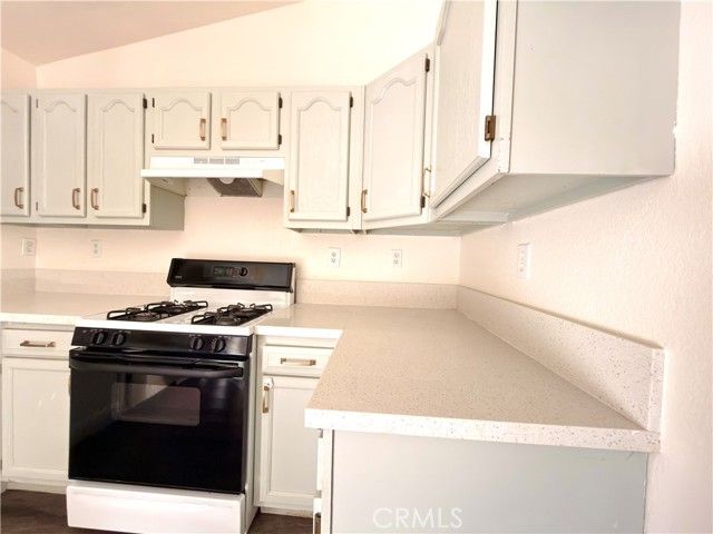 9356 Nolina, Hesperia, CA 92344