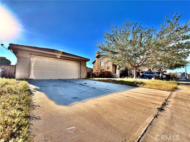 9356 Nolina, Hesperia, CA 92344