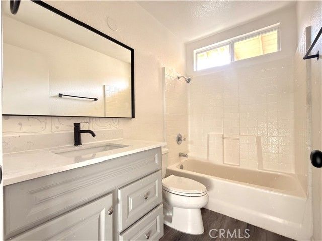 9356 Nolina, Hesperia, CA 92344