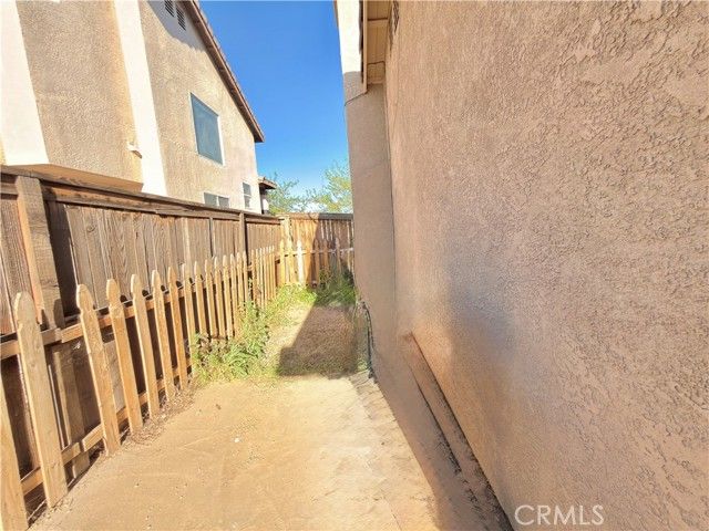 9356 Nolina, Hesperia, CA 92344