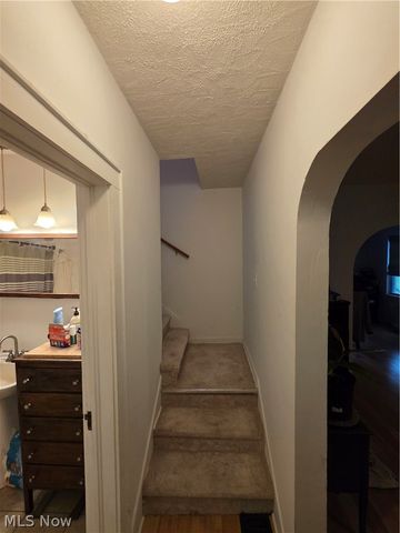 1944 Turkeyfoot Lake Road, Barberton, OH 44203