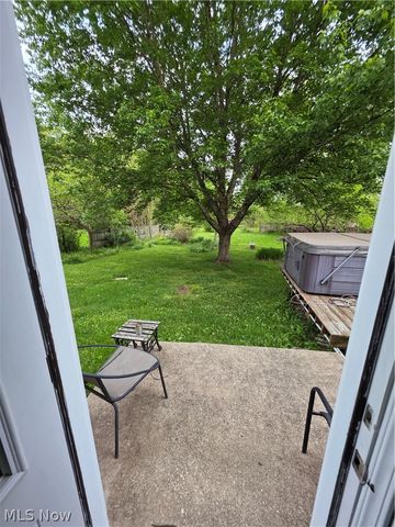 1944 Turkeyfoot Lake Road, Barberton, OH 44203