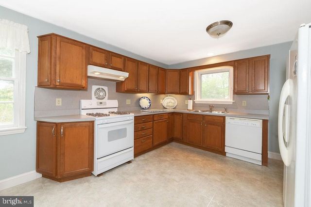 309 N 4TH ST, Hammonton, NJ 08037