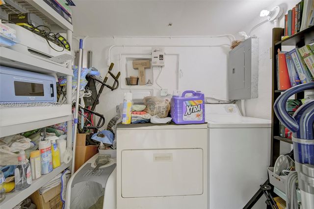 6433 SW 25th St 6433, Miramar, FL 33023