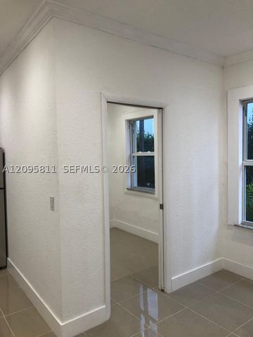 126 Mendoza Ave 3, Coral Gables, FL 33134