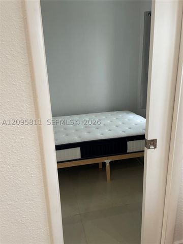 126 Mendoza Ave 3, Coral Gables, FL 33134