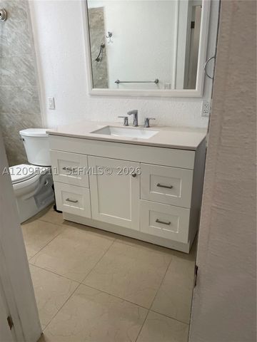 126 Mendoza Ave 3, Coral Gables, FL 33134