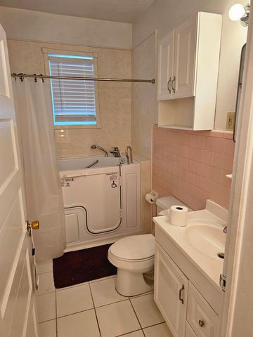 1808 University Ave, Marshall, TX 75670