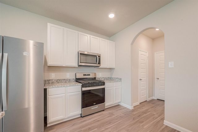 2335 Tavo Trail Drive, Conroe, TX 77301