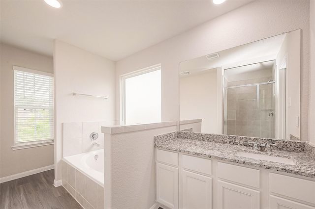 2335 Tavo Trail Drive, Conroe, TX 77301