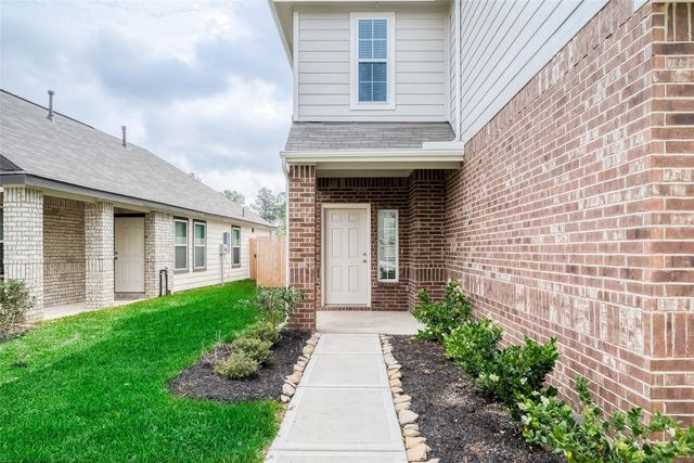2335 Tavo Trail Drive, Conroe, TX 77301