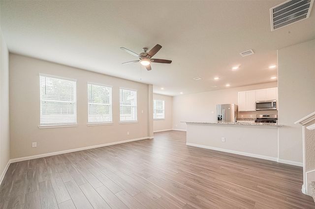 2335 Tavo Trail Drive, Conroe, TX 77301