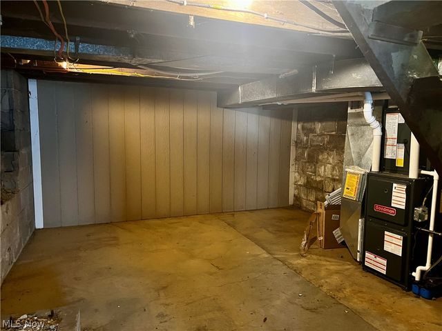 16972 State Route 45, Wellsville, OH 43968