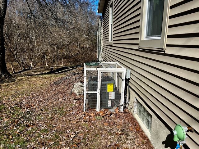 16972 State Route 45, Wellsville, OH 43968