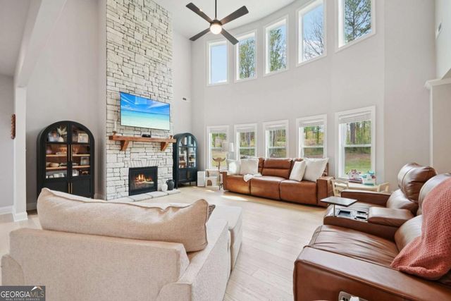 72 Sanders Crossing, Newnan, GA 30263