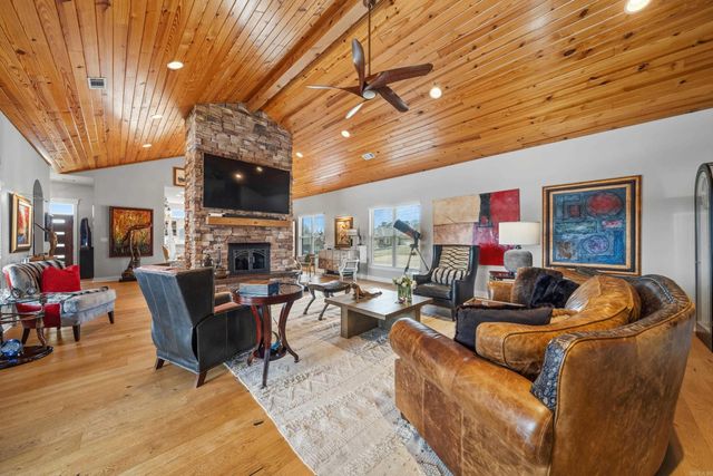 108 Vector Lane, Hot Springs, AR 71913