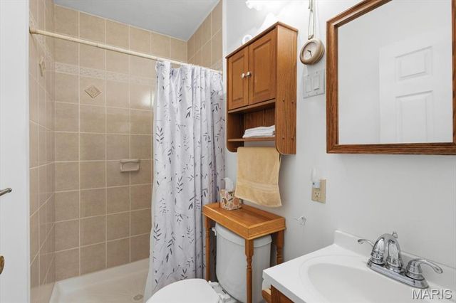 42 Cedar Ledge Drive, Pacific, MO 63069