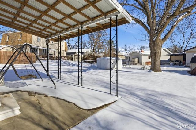 42 Cedar Ledge Drive, Pacific, MO 63069