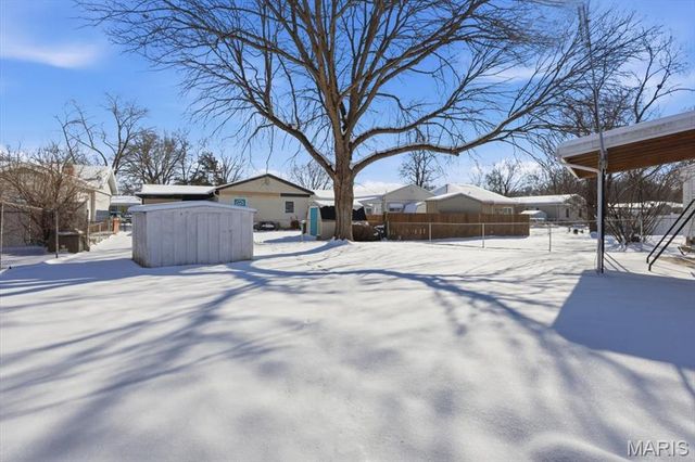 42 Cedar Ledge Drive, Pacific, MO 63069