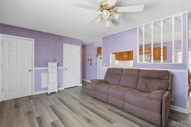 42 Cedar Ledge Drive, Pacific, MO 63069