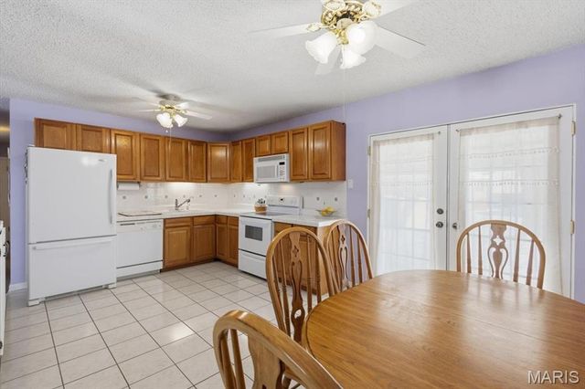 42 Cedar Ledge Drive, Pacific, MO 63069