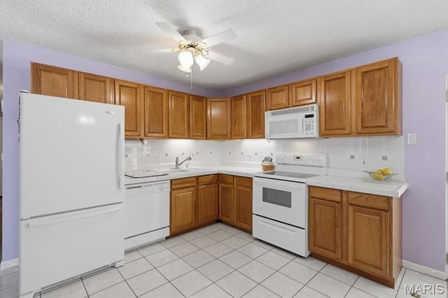 42 Cedar Ledge Drive, Pacific, MO 63069