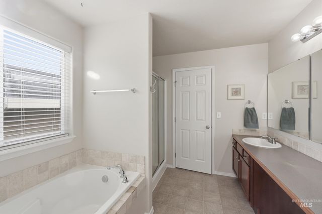 2853 Stayman, Kuna, ID 83634