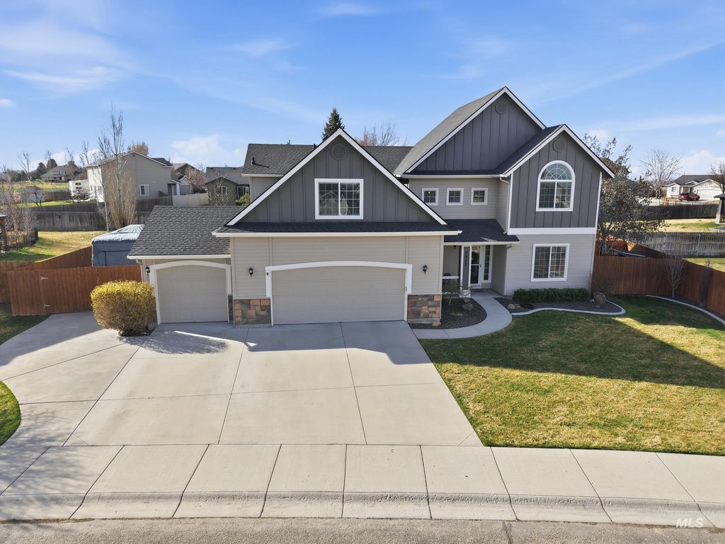 2853 Stayman, Kuna, ID 83634