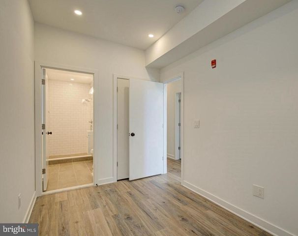 2062 N 2ND ST, Philadelphia, PA 19122