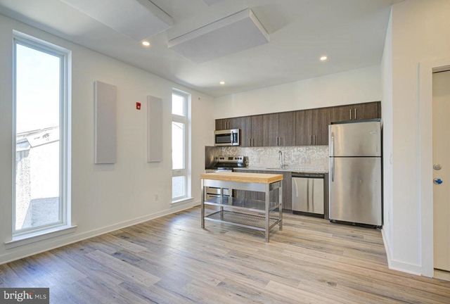 2062 N 2ND ST, Philadelphia, PA 19122