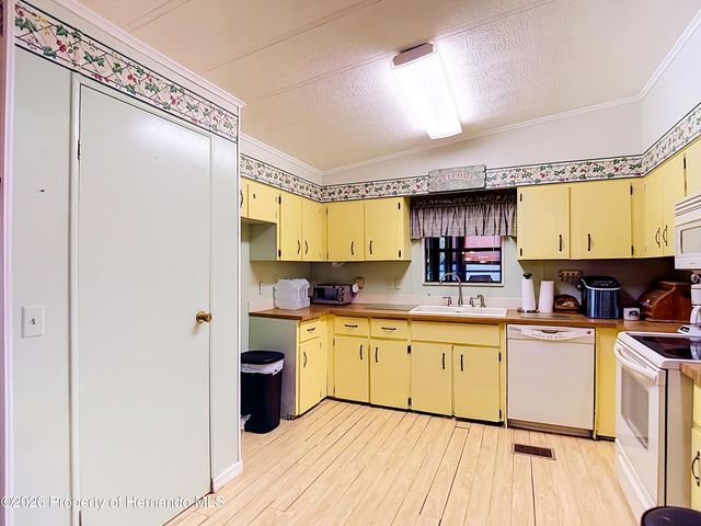 7386 Highpoint Boulevard, Brooksville, FL 34613