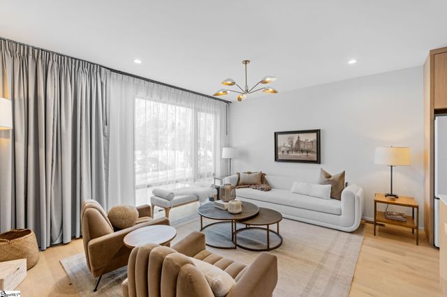 12 Elizabeth Street, Greenville, SC 29609