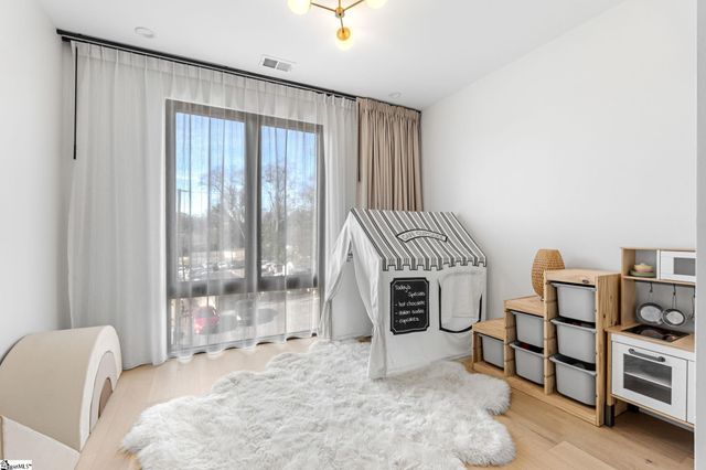 12 Elizabeth Street, Greenville, SC 29609