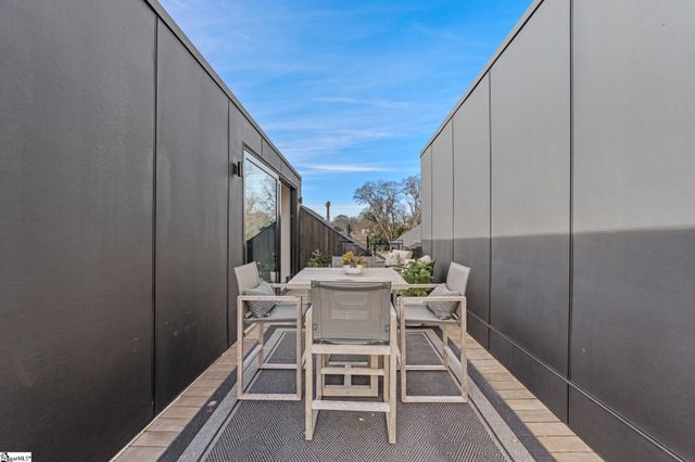 12 Elizabeth Street, Greenville, SC 29609