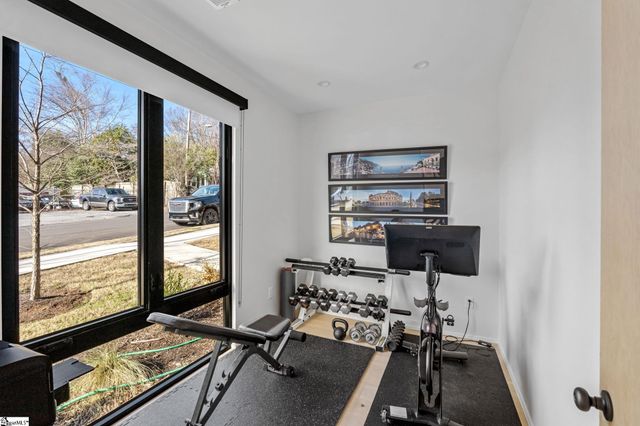 12 Elizabeth Street, Greenville, SC 29609