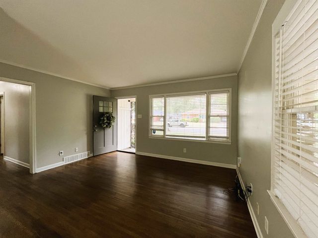 1570 DEARING RD, Memphis, TN 38117