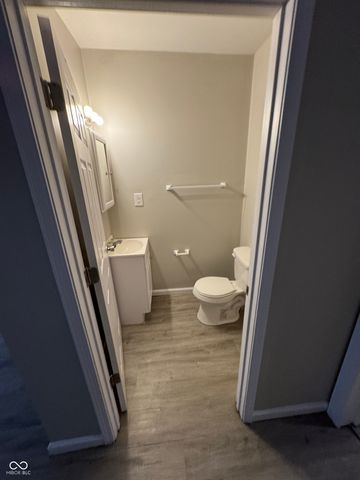 401 Wallace Avenue, Indianapolis, IN 46201