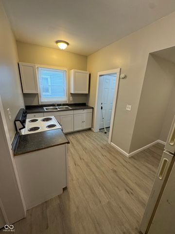 401 Wallace Avenue, Indianapolis, IN 46201