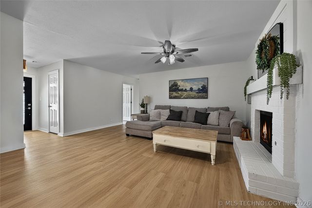 9812 N 105th East Avenue, Owasso, OK 74055