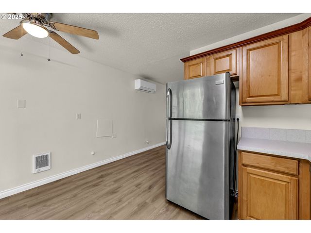 2117 KAUFFMAN Ave, Vancouver, WA 98660