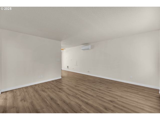 2117 KAUFFMAN Ave, Vancouver, WA 98660