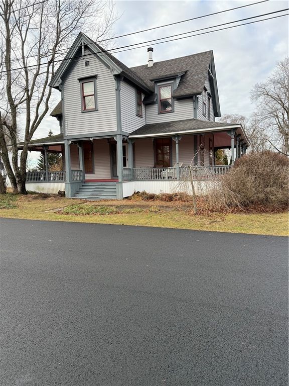 41 Lippitt Avenue, Warwick, RI 02889