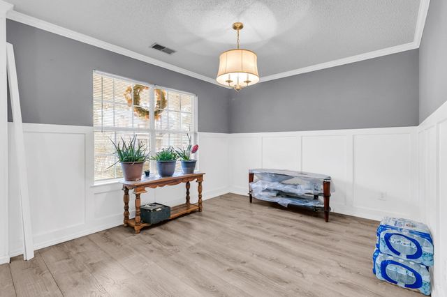 402 Jamestown Drive, Summerville, SC 29486