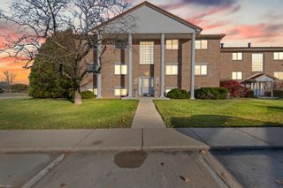 51314 Johns Drive, New Baltimore, MI 48047