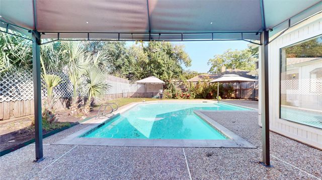 13110 Waldemere Drive, Houston, TX 77077