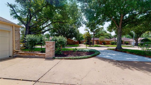 13110 Waldemere Drive, Houston, TX 77077