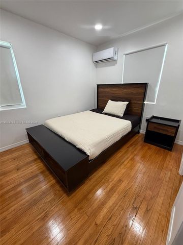 528 NE 70th Street Top, Miami, FL 33138