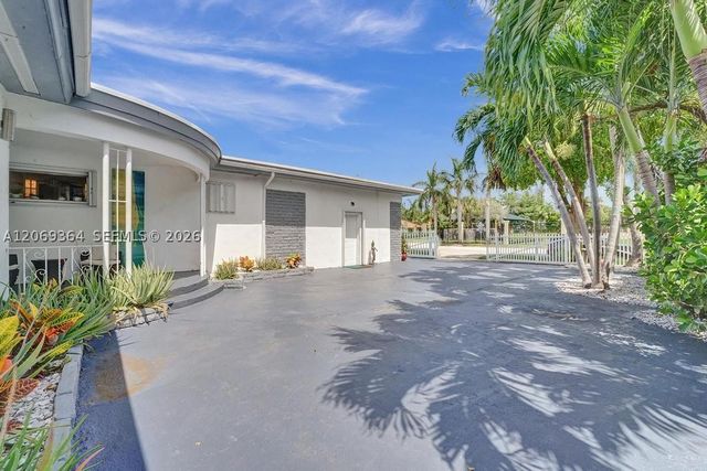 1750 71st St, Miami Beach, FL 33141
